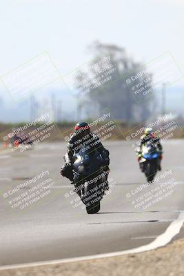 media/Sep-20-2025-TrackDaz (Sat) [[27f0cde673]]/B Group/220pm (Turn 9)/